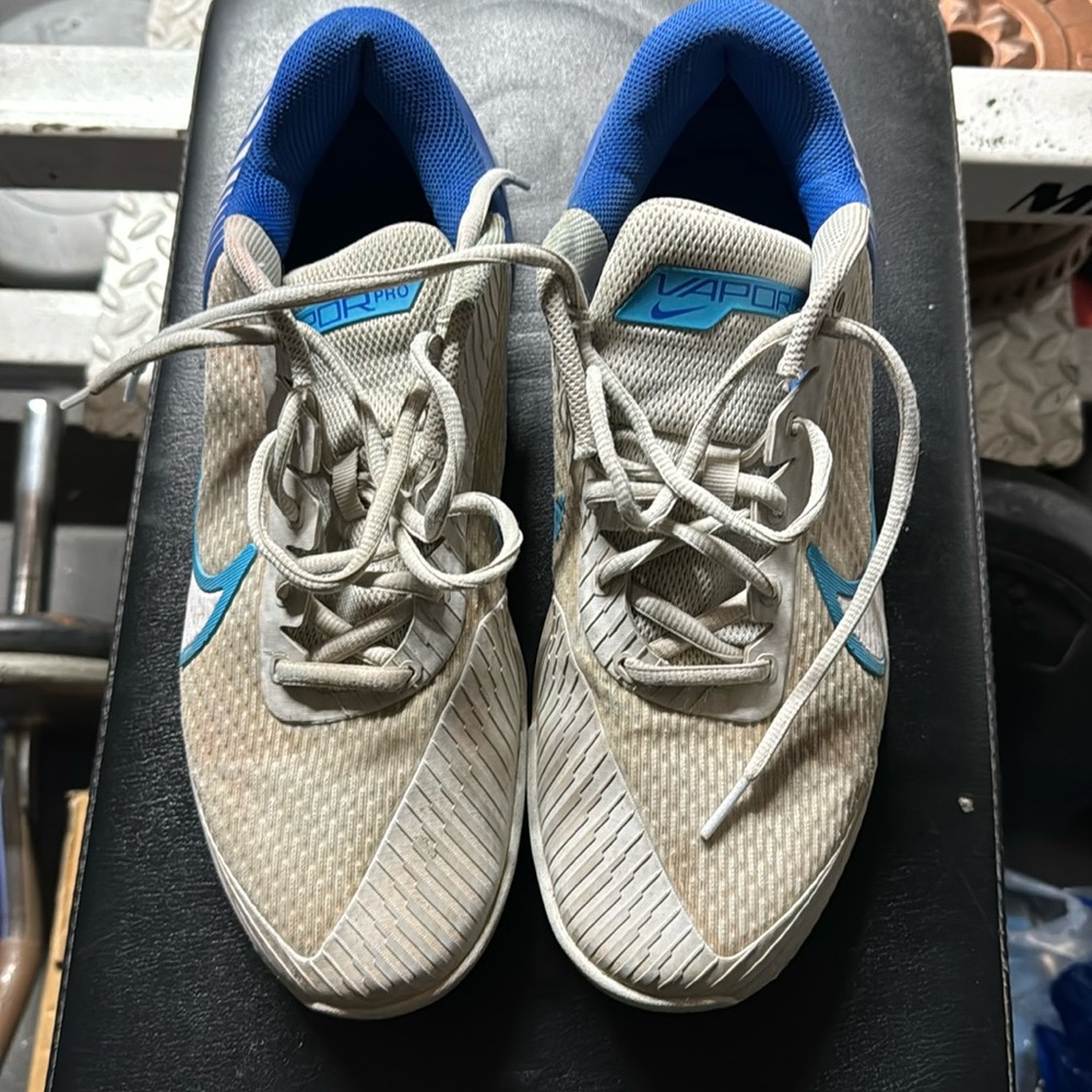 nike vapor 2 men’s tennis shoes 10.5